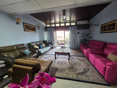 Freehold double storey Petaling Jaya Near LRT and Paradigm Mall