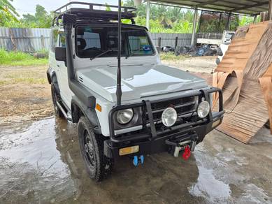 Suzuki JIMNY 1.3 SJ413 (M)