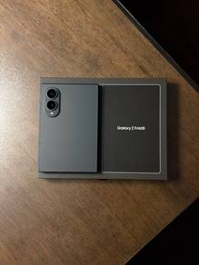 Samsung Galaxy Fold 8 12/256GB black like new