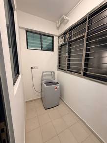 Ideal Venice Condo 900Sf PARTIALLY FURNISHED Nr Gelugor For Rent