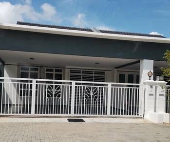 Summer East, kotasas. Rumah homestay Fully Furnished Untuk di Sewa