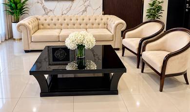 Set Chesterfield Sofa seater 3+1+1 + Coffee table