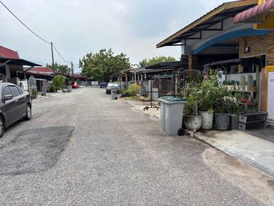 Rumah Teres Setingkat Taman Widuri Indah Senawang Open Title