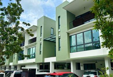 Semi Furnished Spacious Town villa, Cahaya SPK, Garden View
