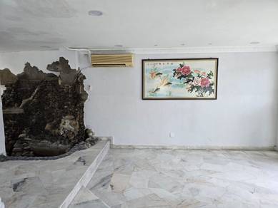 Taman Mayang Jaya Petaling Jaya - 2-Storey House - 5 Rooms - For Rent
