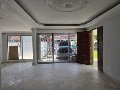Taman Mayang Jaya Petaling Jaya - 2-Storey House - 5 Rooms - For Rent