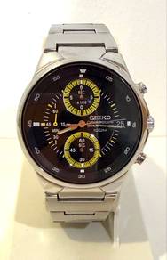Seiko - "SUS" V657-0A10