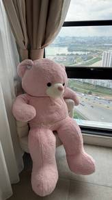 Brand-new giant pink teddy bear