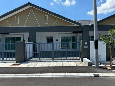 Rumah Setingkat di Taman Tronoh Akasia, Tronoh Perak
