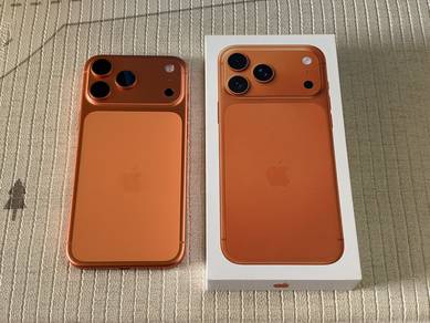 iPhone 17 Pro Max Full Set Box Cosmic Orange