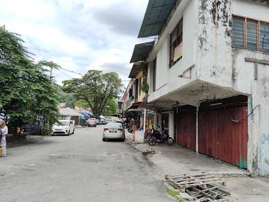 Corner shop : Kampung Pasir : Old Klang Road : Near Wisma Rockwills