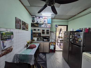 Medium Cost Flat Pkns Seksyen 18 Shah Alam Jalan kaki ke masjid unta