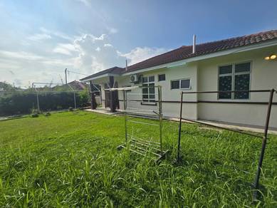 UNIT HUJUNG🔥Semi detached corner lot🔥Tmn Pinggiran Tanjung, Mantin