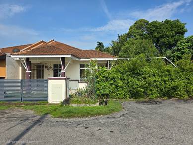 UNIT HUJUNG🔥Semi detached corner lot🔥Tmn Pinggiran Tanjung, Mantin