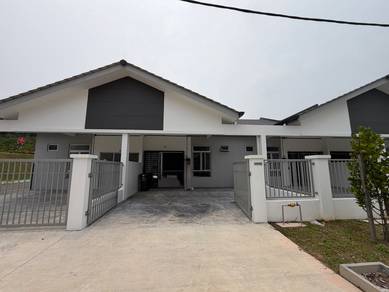 Kluang @ Taman Parkland (New Hse for Rent with Kitchen Table Top)