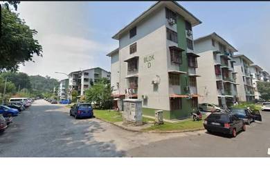 Tembikai Court Flat, Taman Universiti Indah Seri Kembangan  For Sale