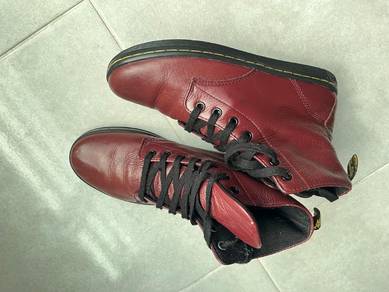 Dr. Martens leyton sneakers