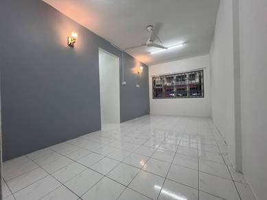 Flat Taman Flora Height, Tingkat 1 Blok 10 @ UNTUK DIJUAL