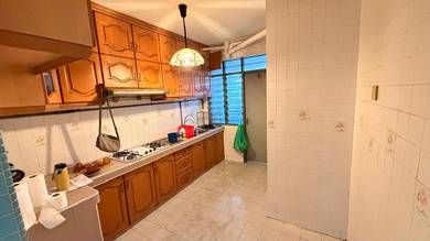 Cheras perdana apartment for sale @ short walk to MRT bdr tun hussien