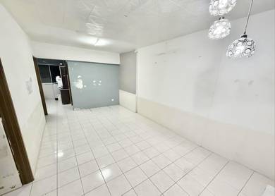 Relau apartment [3 rooms] cheap rent berdekatn block 86
