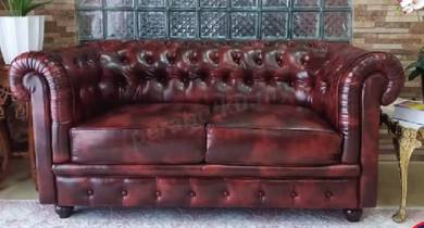 2 seater chesterfied sofa