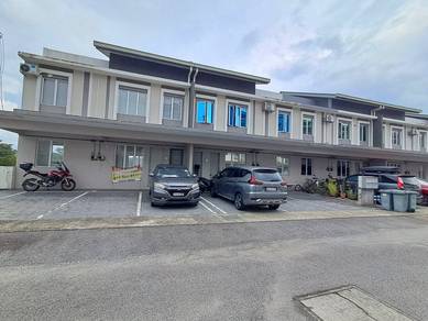 RENOVATED Townhouse Garden Villa Taman Tasik Semenyih Permai Semenyih