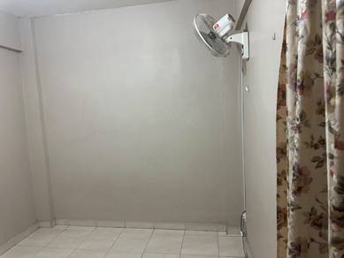 Bilik Sewa di Pangsapuri Sri Pahlawan C, Johor Bahru (Jln Yahya Awal)