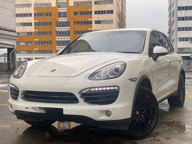 Porsche CAYENNE 4.8 111kM From New Until Now