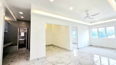Taman Putra Budiman Flat