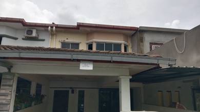 2 storey house for rent in Tmn Sentosa Klang