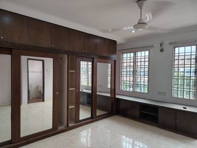 Double storey House For Sale In Taman Tasik Prima , Jln Puchong Utama