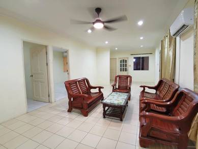 Single-storey Corner Terrace House