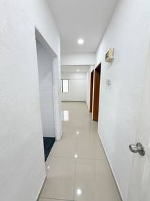 Flat Taman Batu Permai Jalan Ipoh. Near MRT. Well kept and clean.