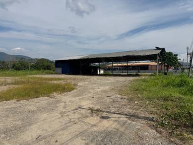 Industrial Land With Workshop