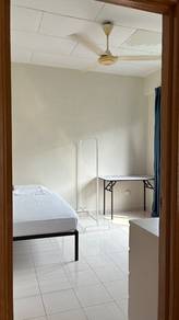 MASTER ROOM FOR RENT