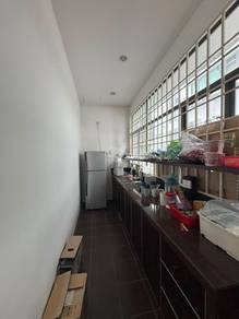 Bay Avenue Groundfloor Shoplot