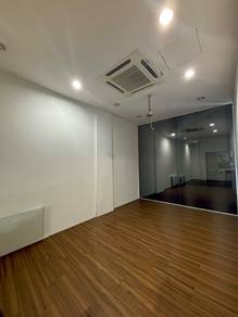 Bay Avenue Groundfloor Shoplot