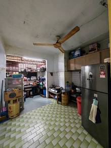 Flat Taman Ungku Tun Aminah-1