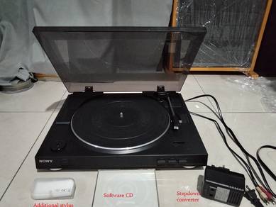 Sony fully automatic turntable PS-LX300USB