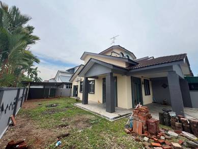 Setia Indah Corner Lot For Rent 1.5 Storey House