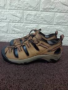 uk5 Keen Newport H2 Sandals