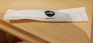 Berus Gigi dan Ubat .Travel or hotel Dental kit