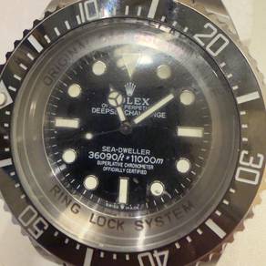 Men's watch, lightly used.
