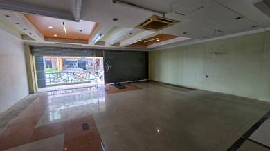 Shop Lot GF Intermediate  Kompleks Diamond Bandar Baru Bangi for Rent