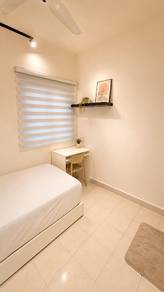 HOT LIMITED FEMALE ROOM!  �  8Mins walking TO LRT SALAK SELATAN� 