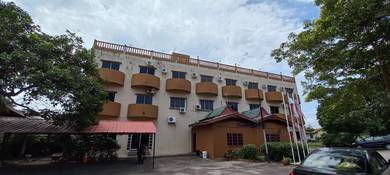 Commercial Building for Sale