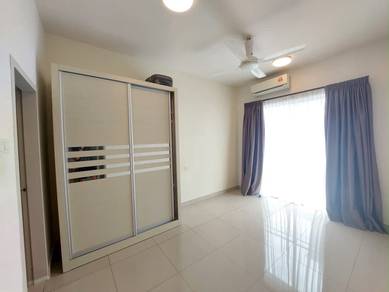 Gardens Ville 1150Sqft Renovated  2 Car Parks Sungai Ara