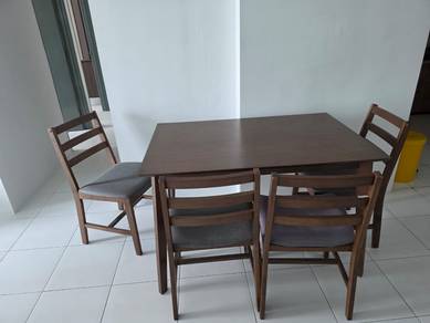 Dining Table 4 seater