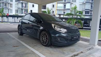2014 Kia RIO 1.4 UB (A)