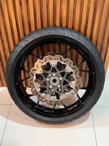 HD Harley-Davidson CVO ST 19" Front Wheel FULL SET